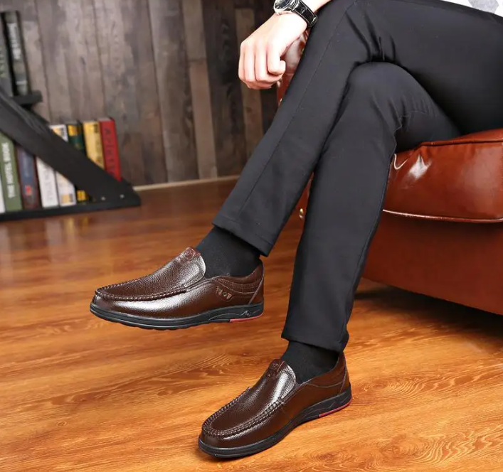 Bequeme Herren-Wanderschuhe mit entspannter Passform, leicht, atmungsaktiv, mit Fußgewölbeunterstützung, gepolstert