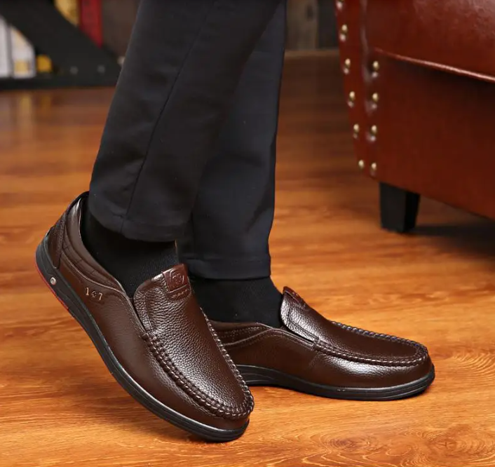 Bequeme Herren-Wanderschuhe mit entspannter Passform, leicht, atmungsaktiv, mit Fußgewölbeunterstützung, gepolstert